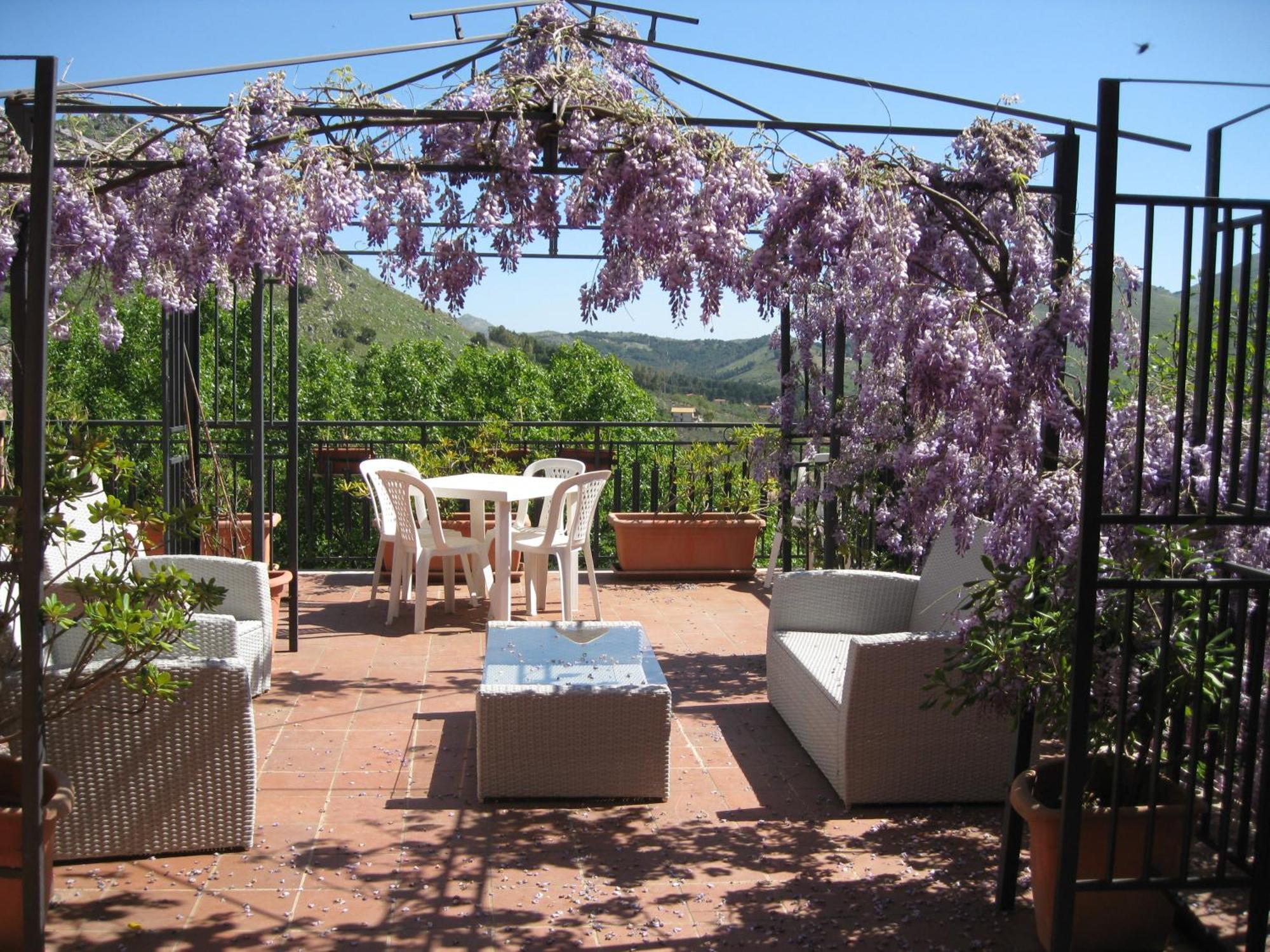 Agriturismo Al Poggetto Piana Degli Albanesi Exterior foto
